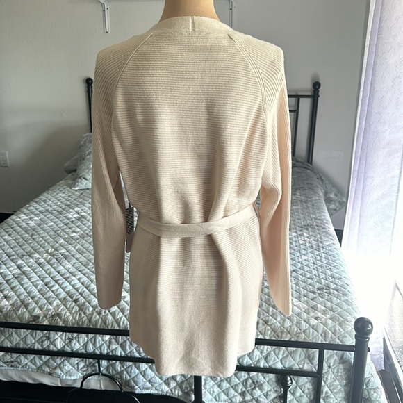 NWT Cardigan - Picture 4 of 7